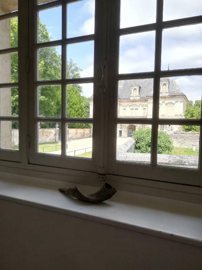 La Virgule De Tanlay Bed & Breakfast Bagian luar foto
